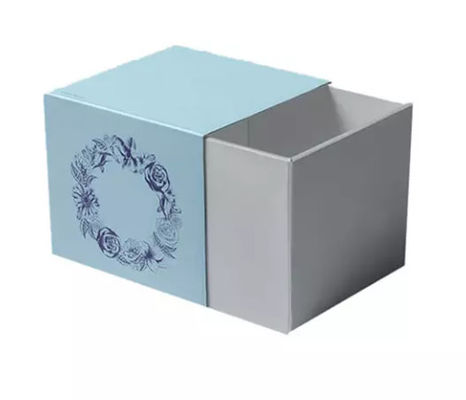8“ X 8“ X 3“ Rekupereerbare Ladeorganisator Boxes Super Matte Gift Box With Ribbon