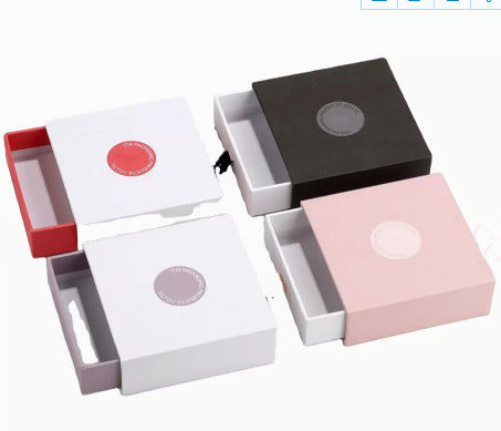 De Vernisdocument van Pantonering jewelry packaging box kraft Giftvakje