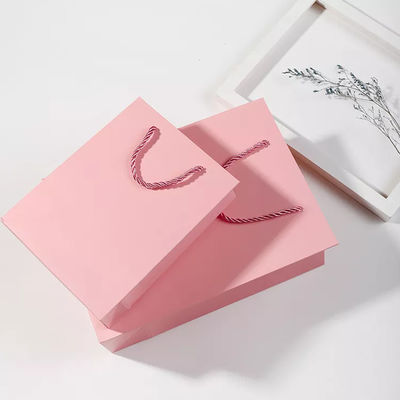 Het Document van handtaskraftpapier Zak/van de Giftzak het Rekupereerbare Handvat van Drawstring